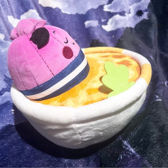 French Onion Paka Paka Funko Soup Troop Plushies Plush Hot Topic Exclusive NWT - Picture 6 of 6